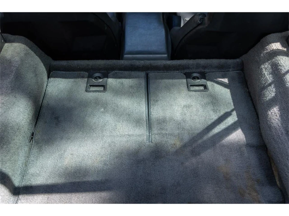 1985 Chevrolet Corvette C4 - Image 18 of 19