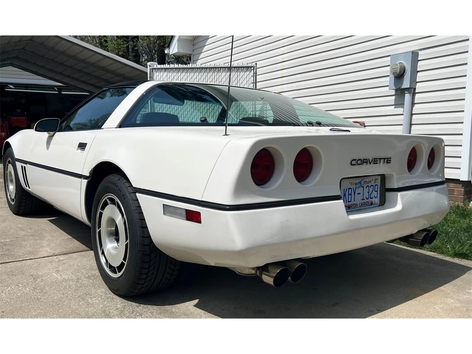 1985 Chevrolet Corvette C4 - Image 5 of 31