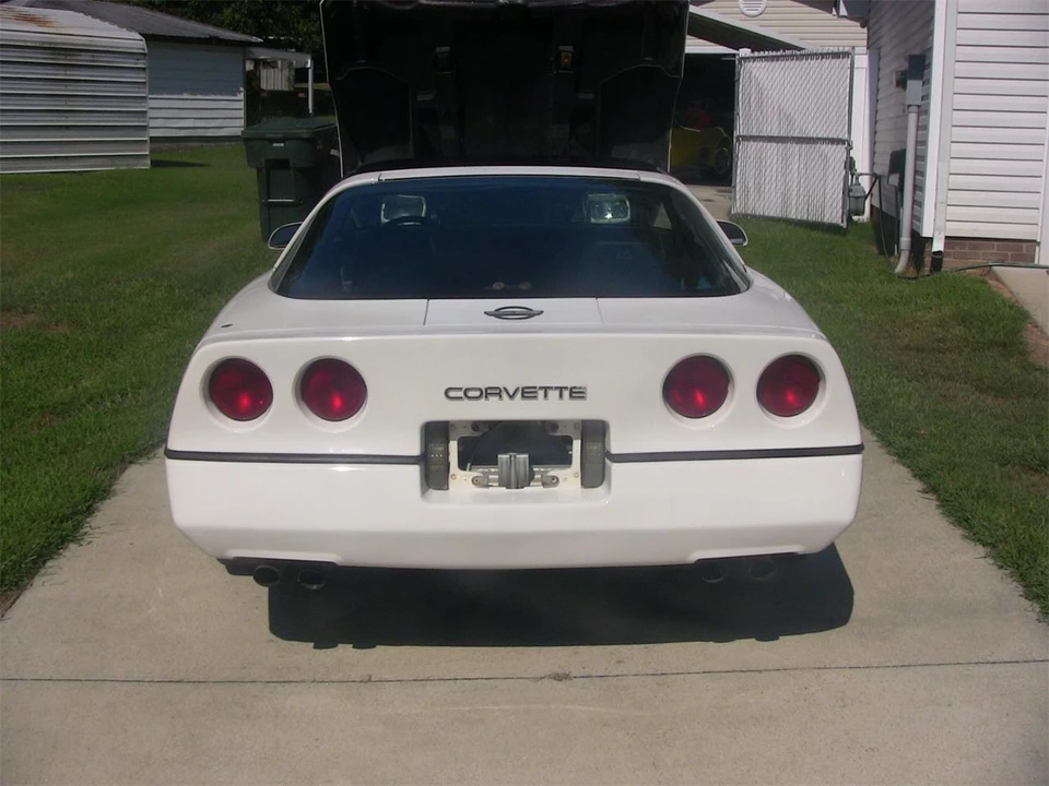 1985 Chevrolet Corvette C4 - Image 2 of 31
