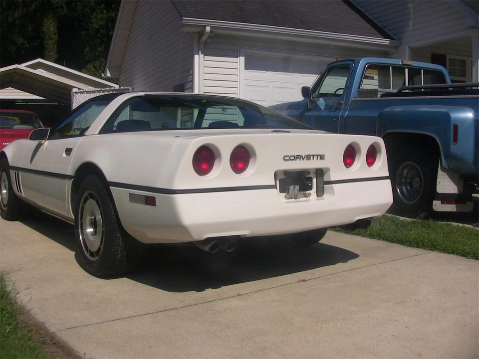 1985 Chevrolet Corvette C4 - Image 10 of 31