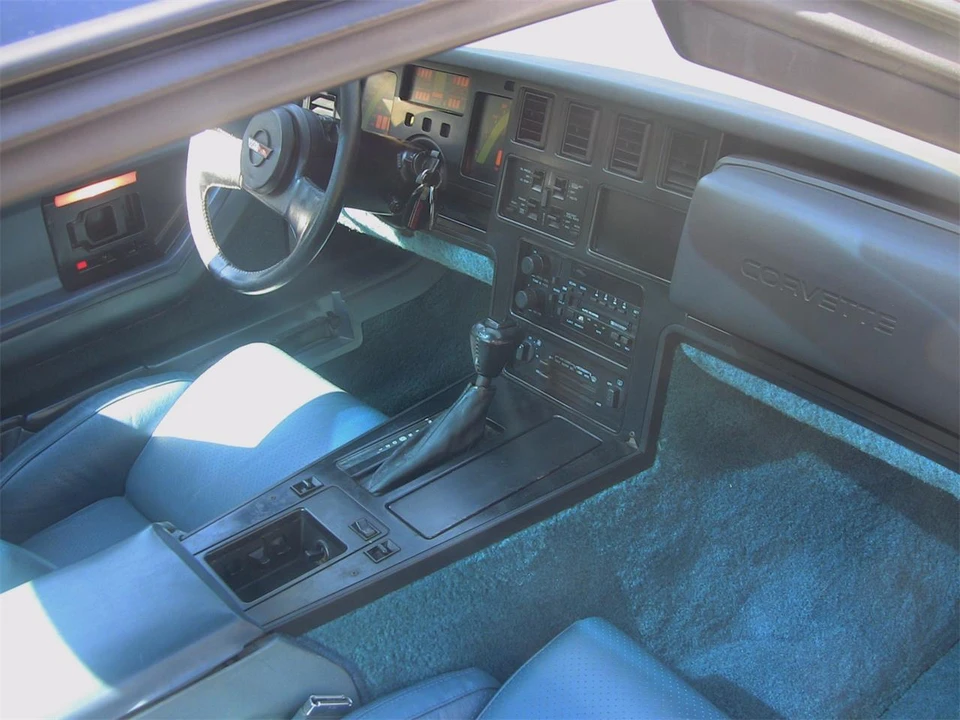 1985 Chevrolet Corvette C4 - Image 21 of 31