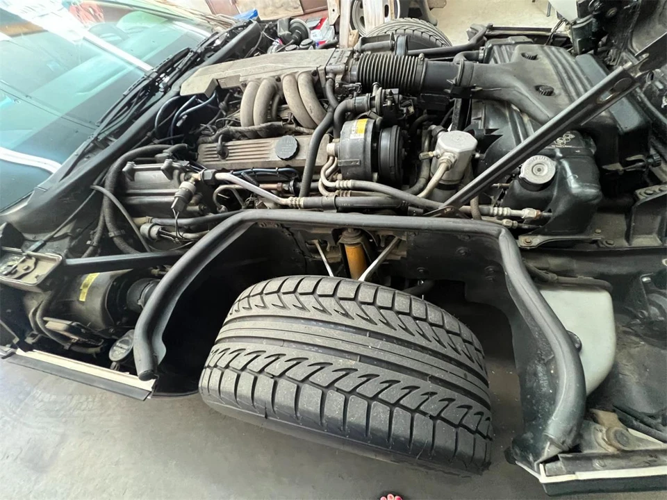 1985 Chevrolet Corvette C4 - Image 30 of 31