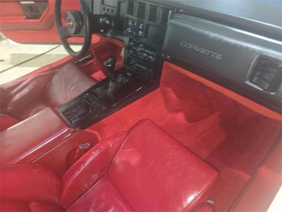 1985 Chevrolet Corvette C4 - Image 23 of 31