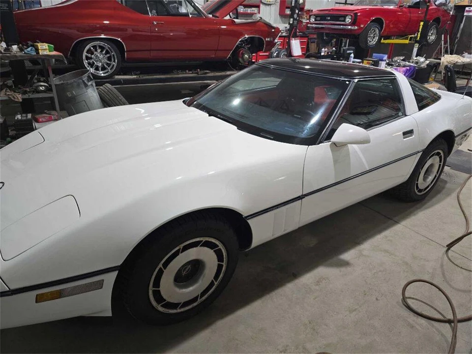 1985 Chevrolet Corvette C4 - Image 9 of 31