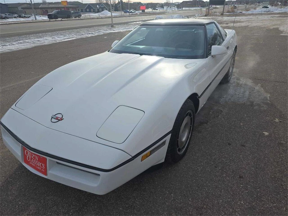 1985 Chevrolet Corvette C4 - Image 6 of 31