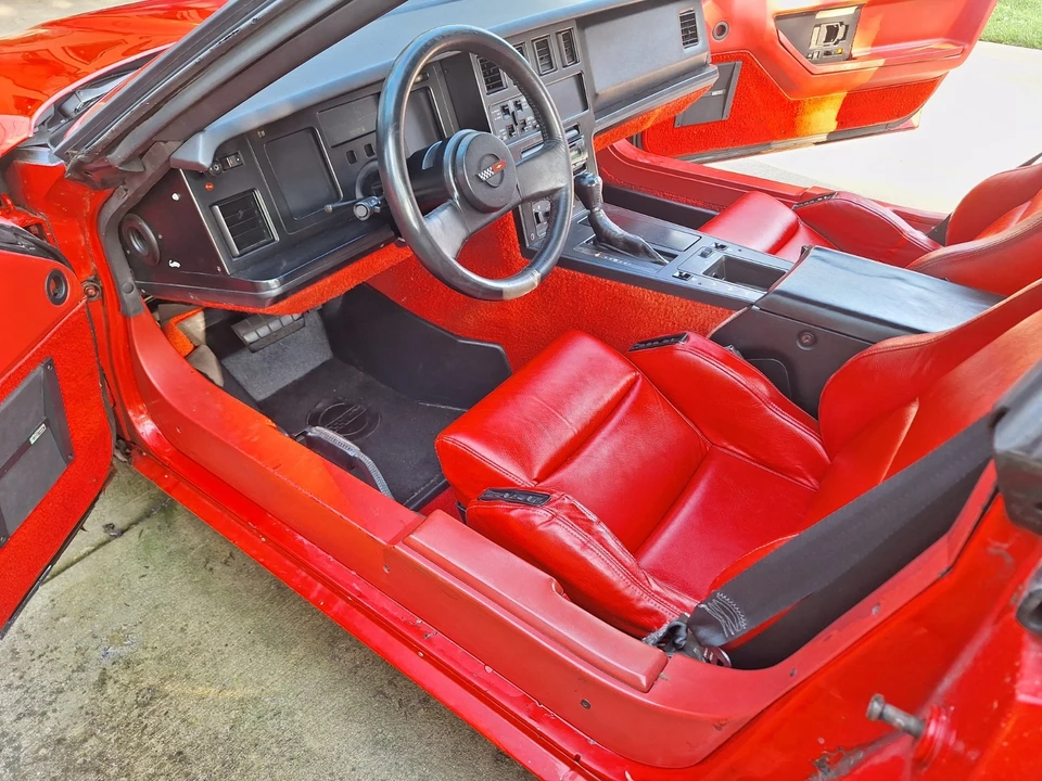 1985 Chevrolet Corvette C4 - Image 8 of 15