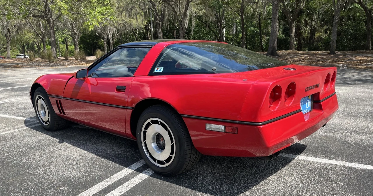 1985 Chevrolet Corvette C4 - Image 5 of 21