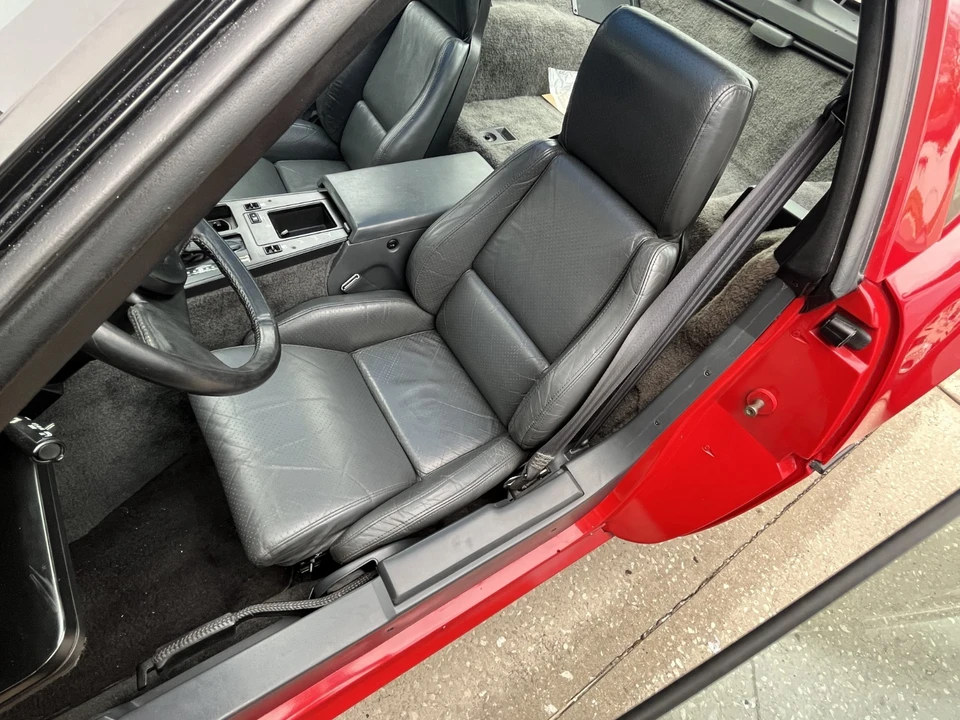 1985 Chevrolet Corvette C4 - Image 9 of 21