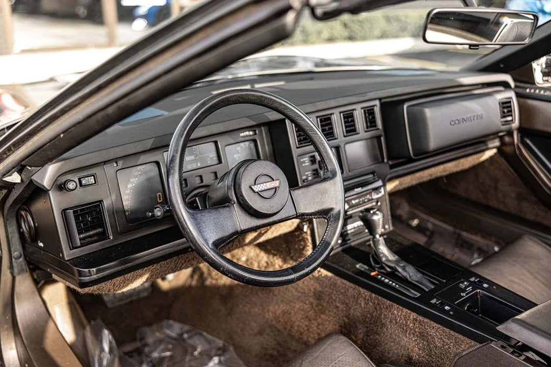 1985 Chevrolet Corvette C4 - Image 16 of 27