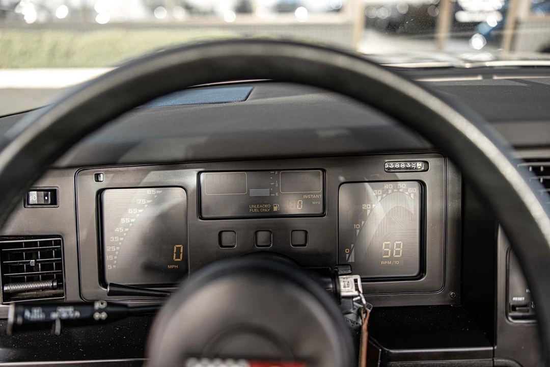 1985 Chevrolet Corvette C4 - Image 19 of 27