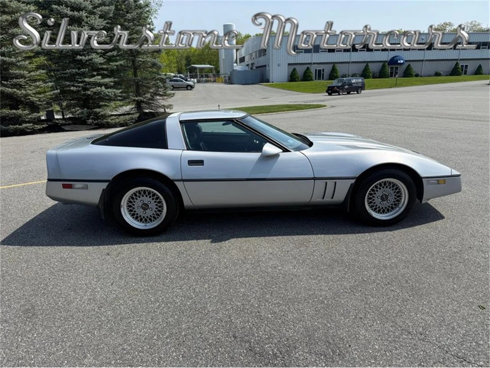 1985 Chevrolet Corvette C4 - Image 8 of 31