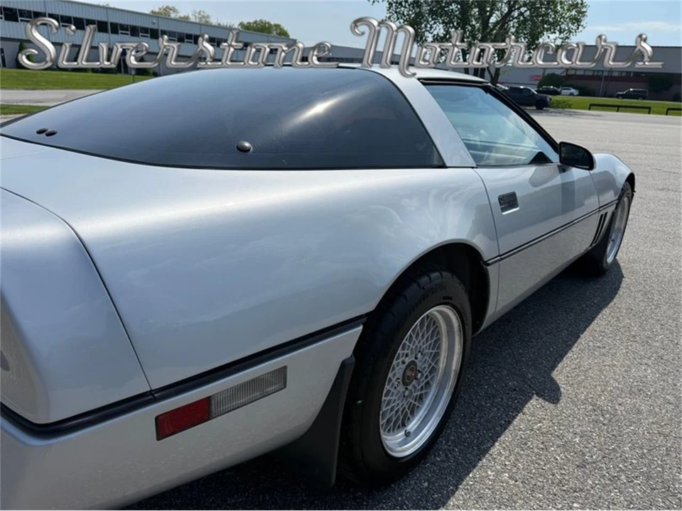 1985 Chevrolet Corvette C4 - Image 25 of 31