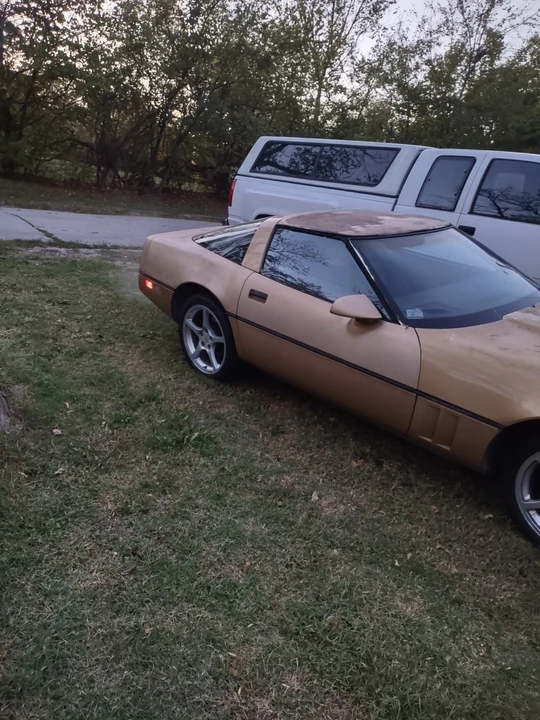 1985 Chevrolet - Image 4 of 23