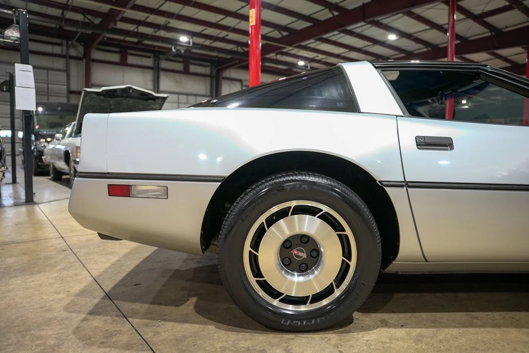 1985 Chevrolet Corvette C4 - Image 9 of 12