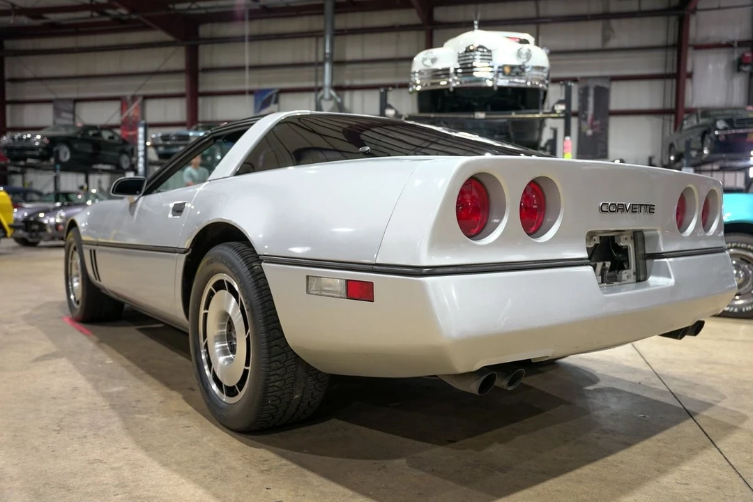 1985 Chevrolet Corvette C4 - Image 6 of 12