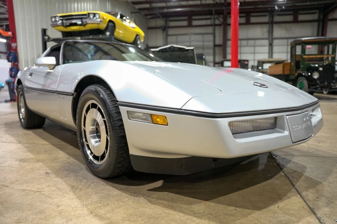 1985 Chevrolet Corvette C4 - Image 12 of 31