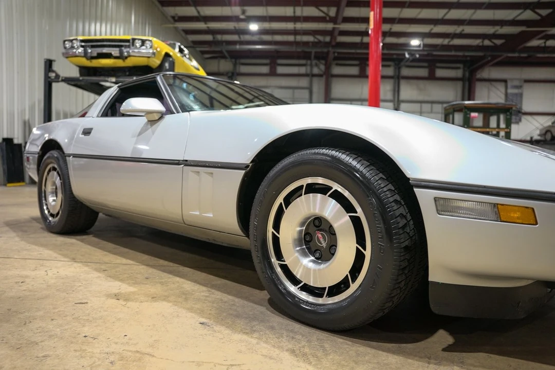 1985 Chevrolet Corvette C4 - Image 28 of 31