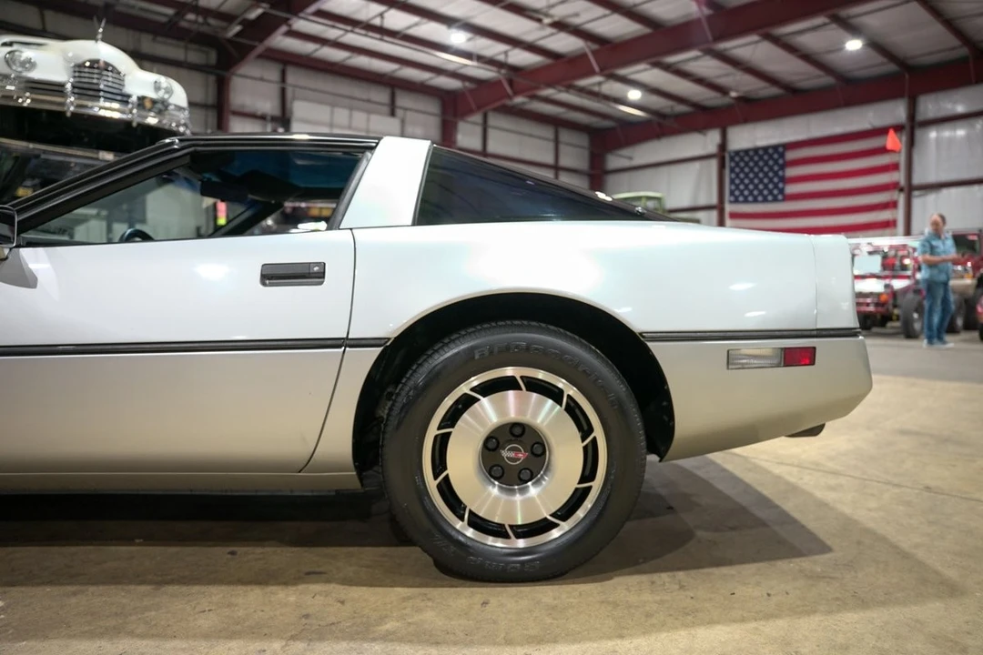 1985 Chevrolet Corvette C4 - Image 5 of 31