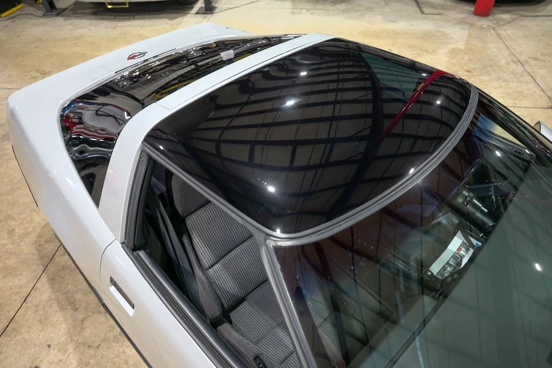 1985 Chevrolet Corvette C4 - Image 19 of 31
