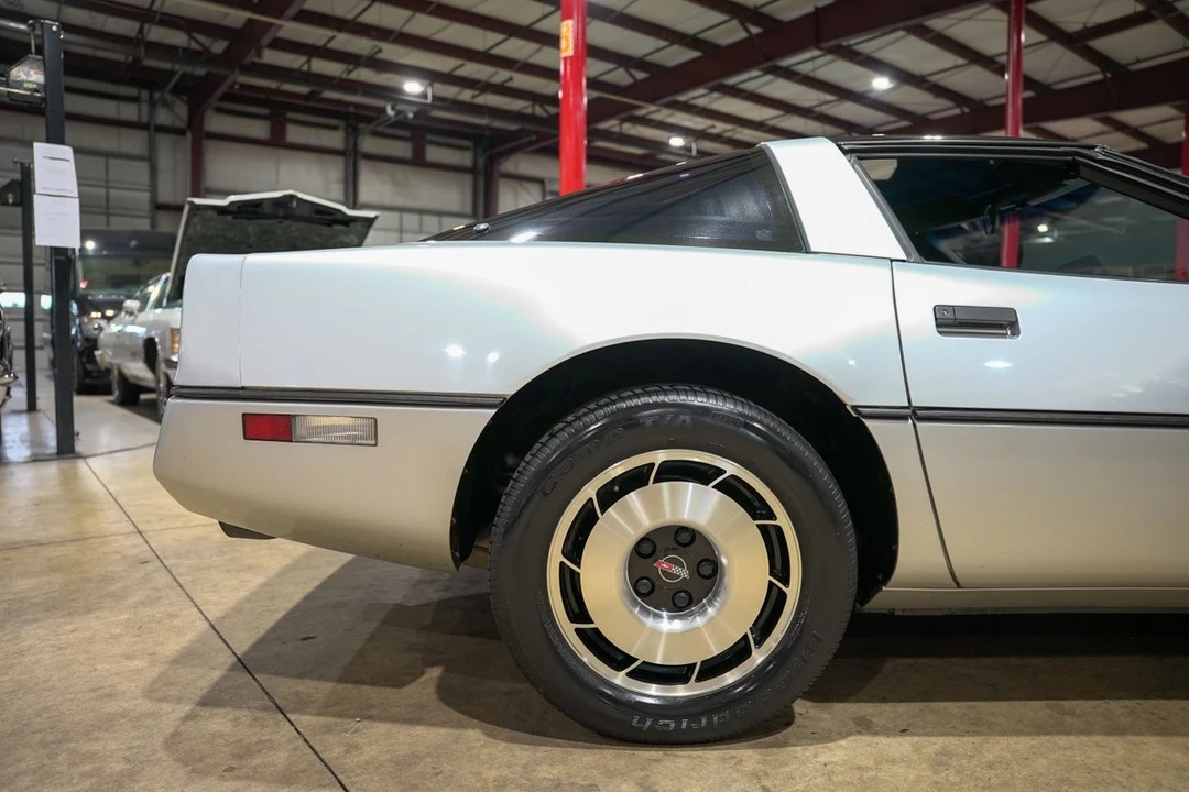 1985 Chevrolet Corvette C4 - Image 7 of 31