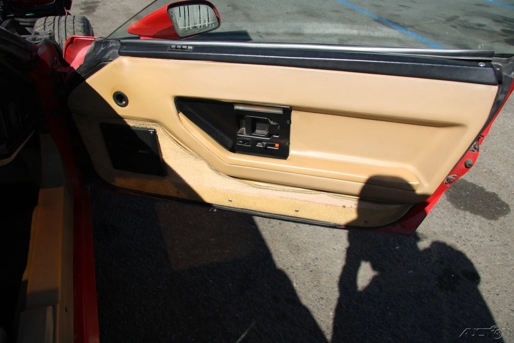 1985 Chevrolet Corvette C4 - Image 20 of 21