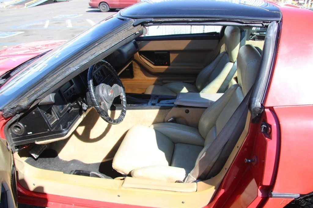 1985 Chevrolet Corvette C4 - Image 12 of 21