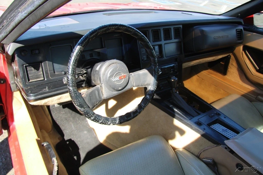 1985 Chevrolet Corvette C4 - Image 13 of 21