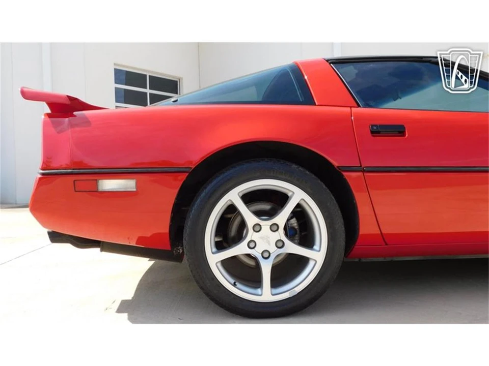 1985 Chevrolet Corvette C4 - Image 26 of 31