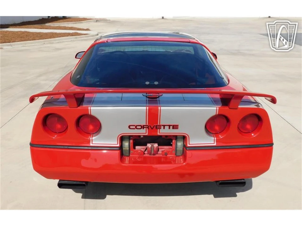 1985 Chevrolet Corvette C4 - Image 22 of 31