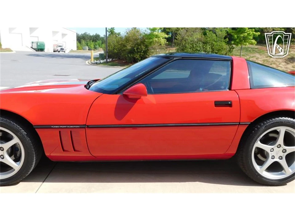 1985 Chevrolet Corvette C4 - Image 12 of 31