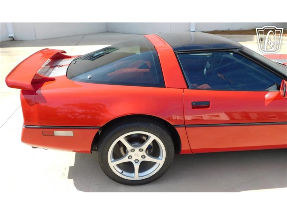 1985 Chevrolet Corvette C4 - Image 28 of 31