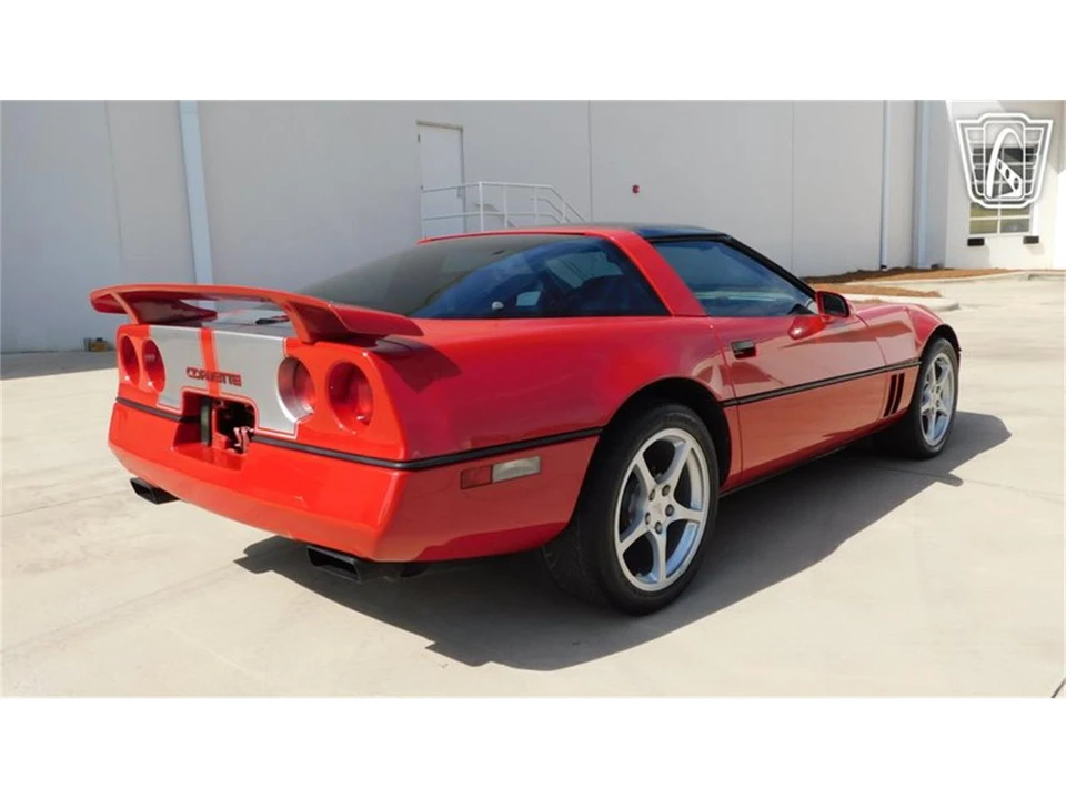 1985 Chevrolet Corvette C4 - Image 24 of 31