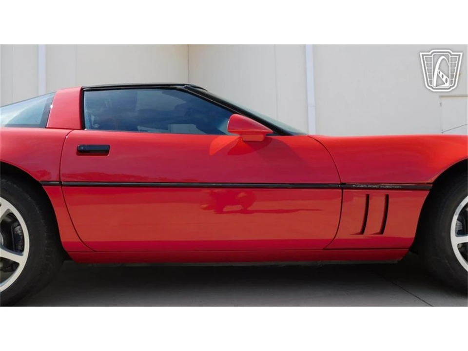 1985 Chevrolet Corvette C4 - Image 29 of 31
