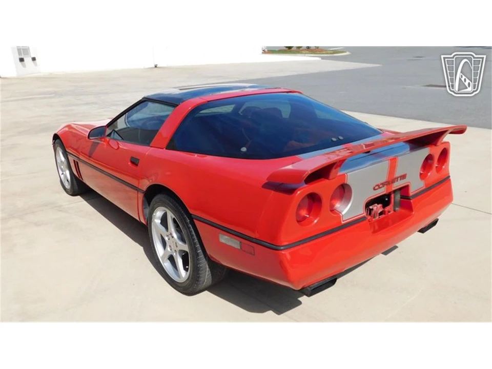 1985 Chevrolet Corvette C4 - Image 19 of 31