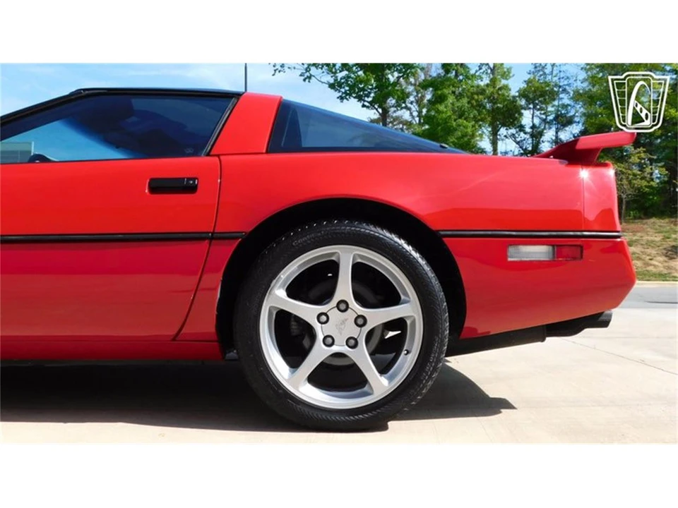 1985 Chevrolet Corvette C4 - Image 14 of 31
