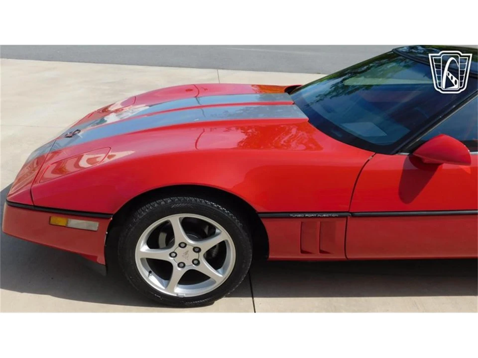 1985 Chevrolet Corvette C4 - Image 10 of 31