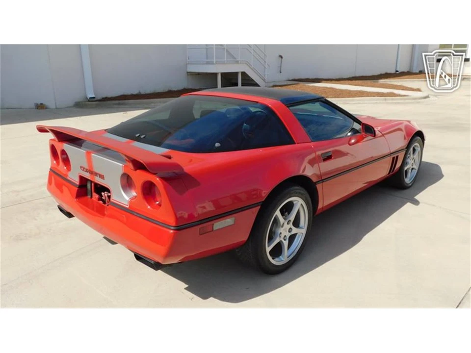 1985 Chevrolet Corvette C4 - Image 25 of 31