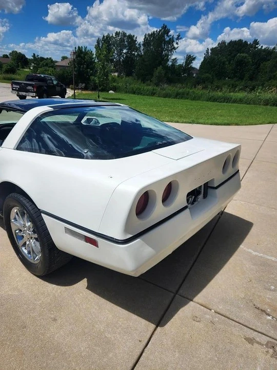1985 Chevrolet Corvette - Image 13 of 20