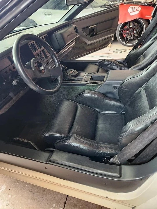 1985 Chevrolet Corvette C4 - Image 16 of 20