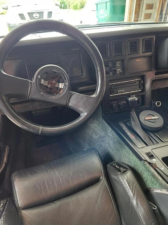 1985 Chevrolet Corvette C4 - Image 14 of 20