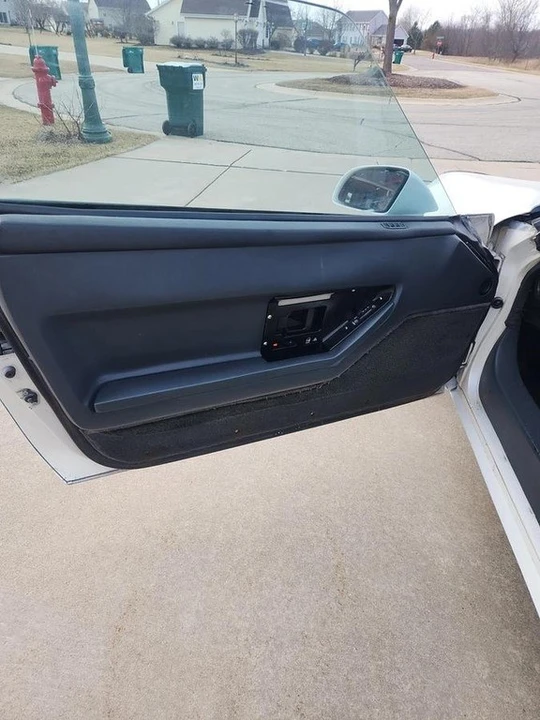 1985 Chevrolet Corvette - Image 7 of 20