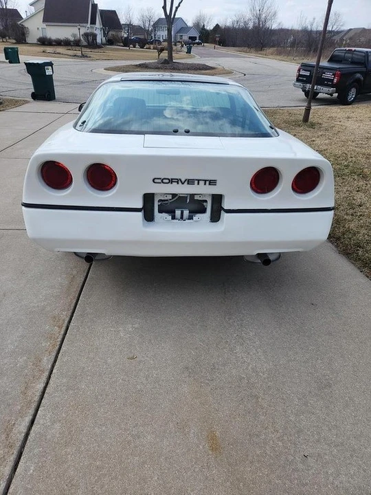1985 Chevrolet Corvette - Image 8 of 20