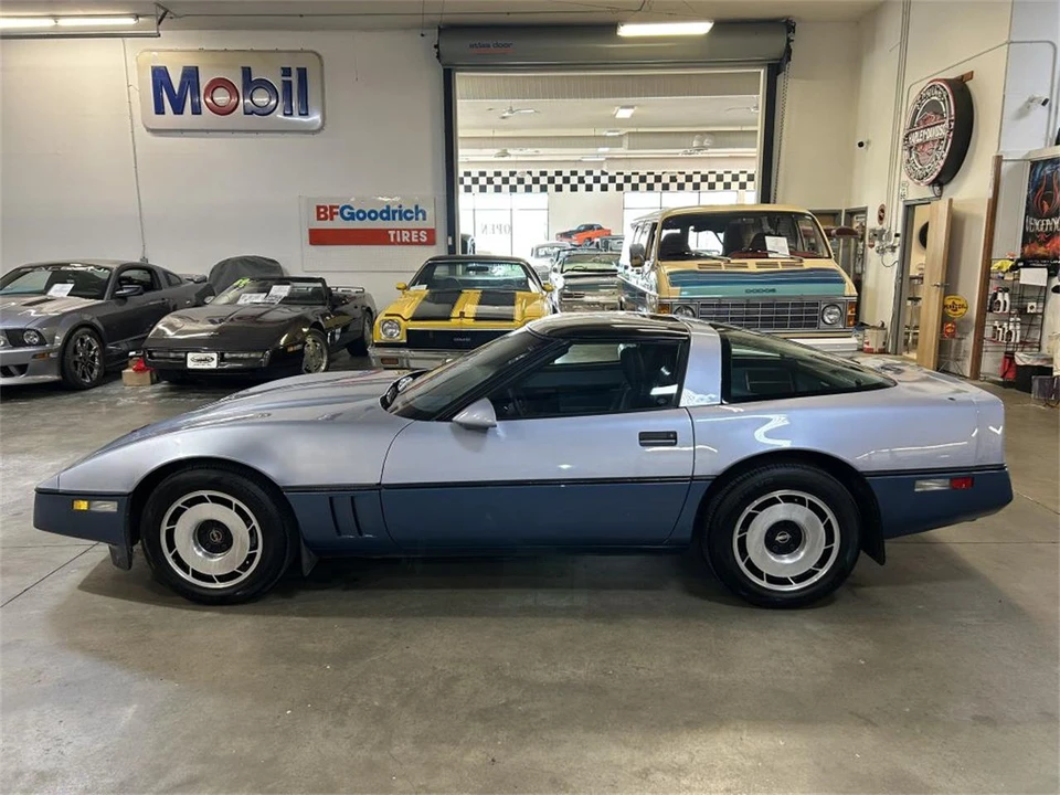 1985 Chevrolet Corvette C4 - Image 11 of 31