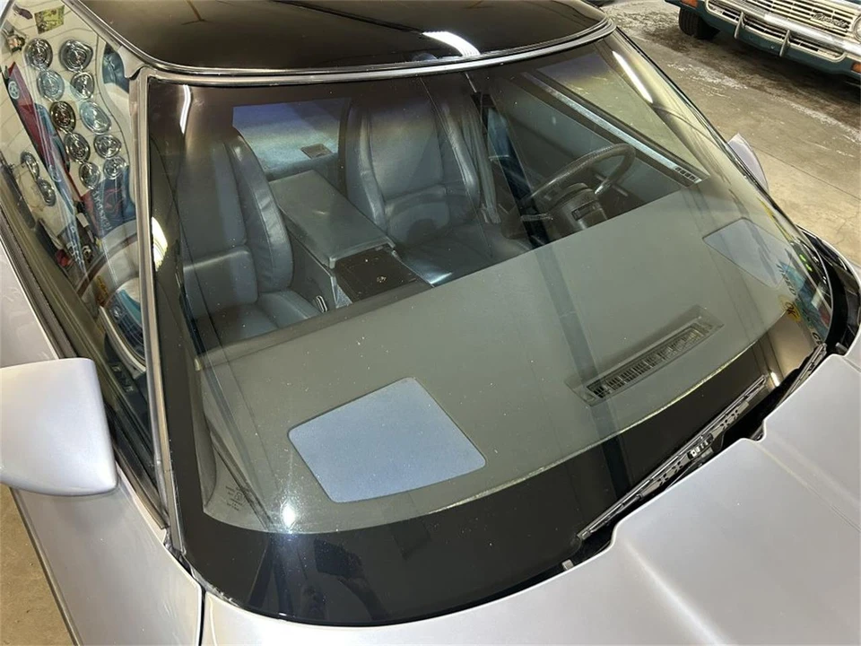 1985 Chevrolet Corvette C4 - Image 19 of 31