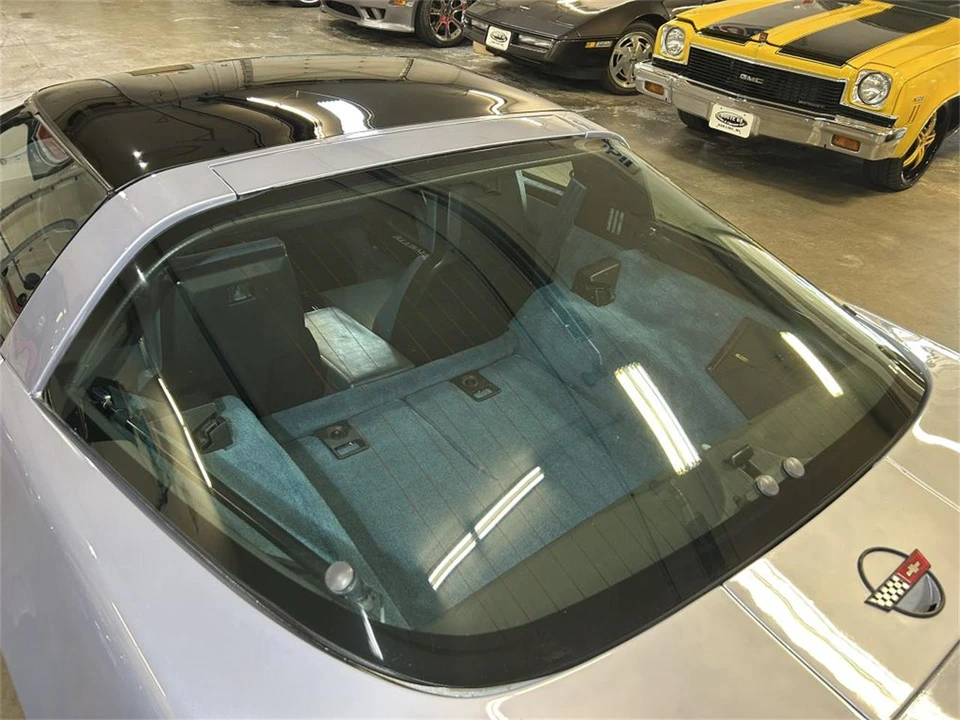 1985 Chevrolet Corvette C4 - Image 25 of 31