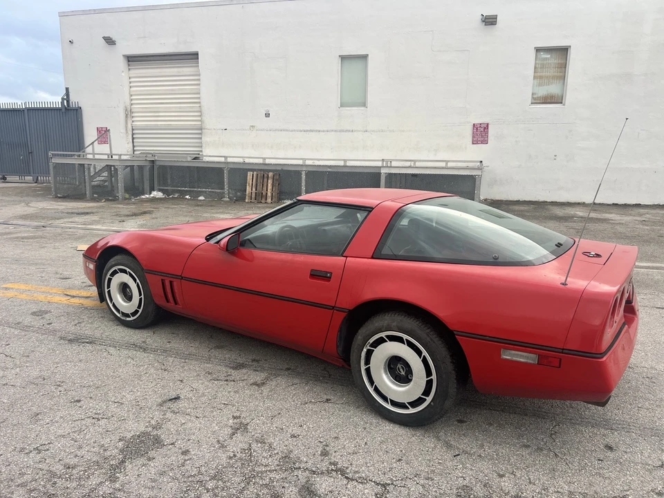 1985 Chevrolet Corvette C4 - Image 9 of 21