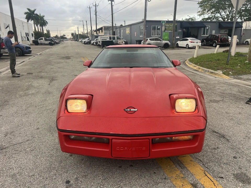 1985 Chevrolet Corvette C4 - Image 15 of 21