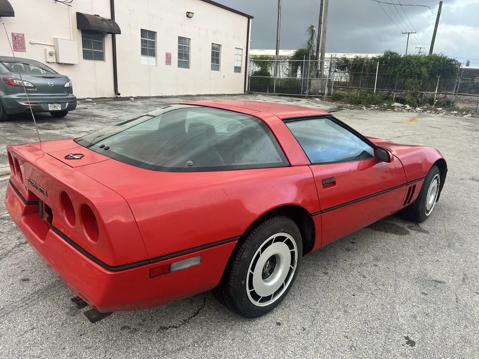 1985 Chevrolet Corvette C4 - Image 12 of 21