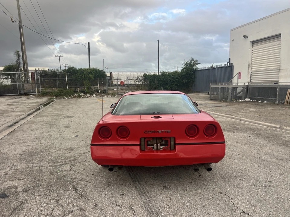 1985 Chevrolet Corvette C4 - Image 8 of 21
