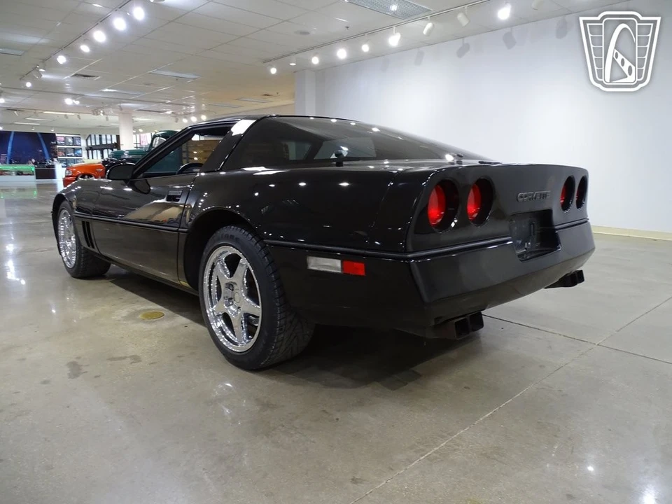 1985 Chevrolet Corvette C4 - Image 10 of 12